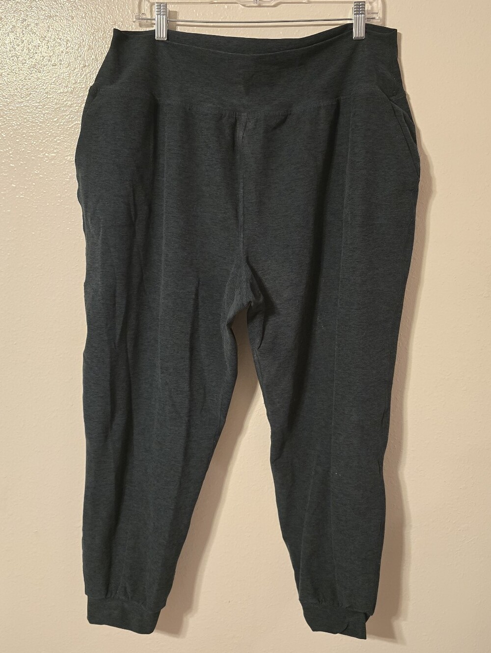 Beyond Yoga Dark Green Joggers Women's Plus Size 3X - Picture 3 of 8